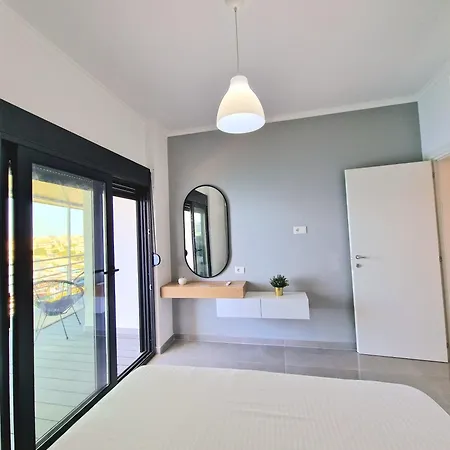 Апартаменты New Beachfront Pirali In