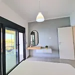 شقة New Beachfront Pirali In