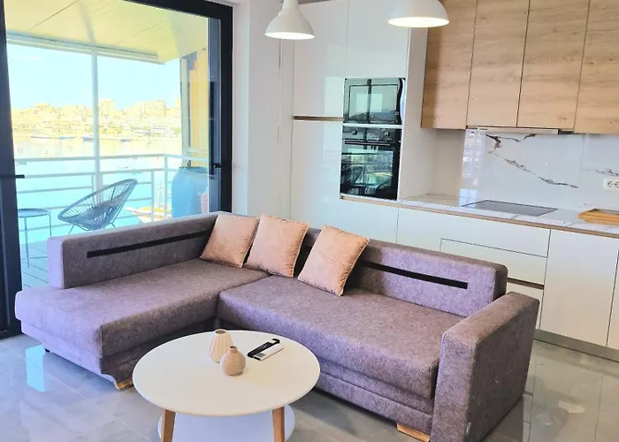 New Beachfront Pirali In * Sarandë