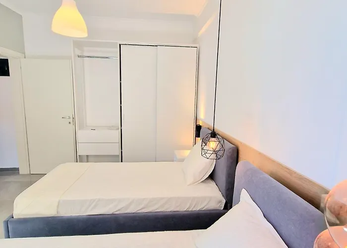 New Beachfront Pirali In Sarandë