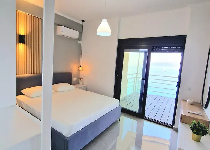 New Beachfront Pirali In 公寓