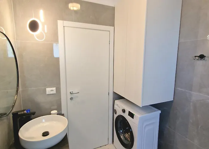 New Beachfront Pirali In Sarandë
