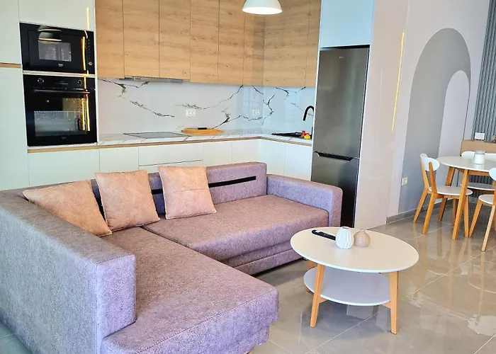 New Beachfront Pirali In * Sarandë